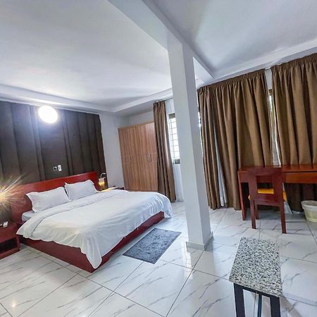 Hotel Le Vaisseau Abidjan Kültér fotó