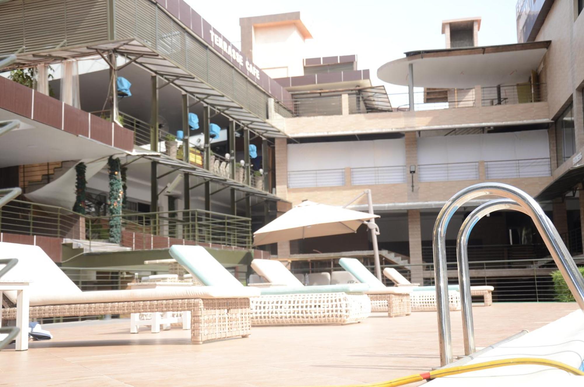 Hotel Le Vaisseau Abidjan Kültér fotó