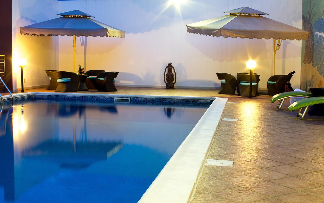 Hotel Le Vaisseau Abidjan Kültér fotó