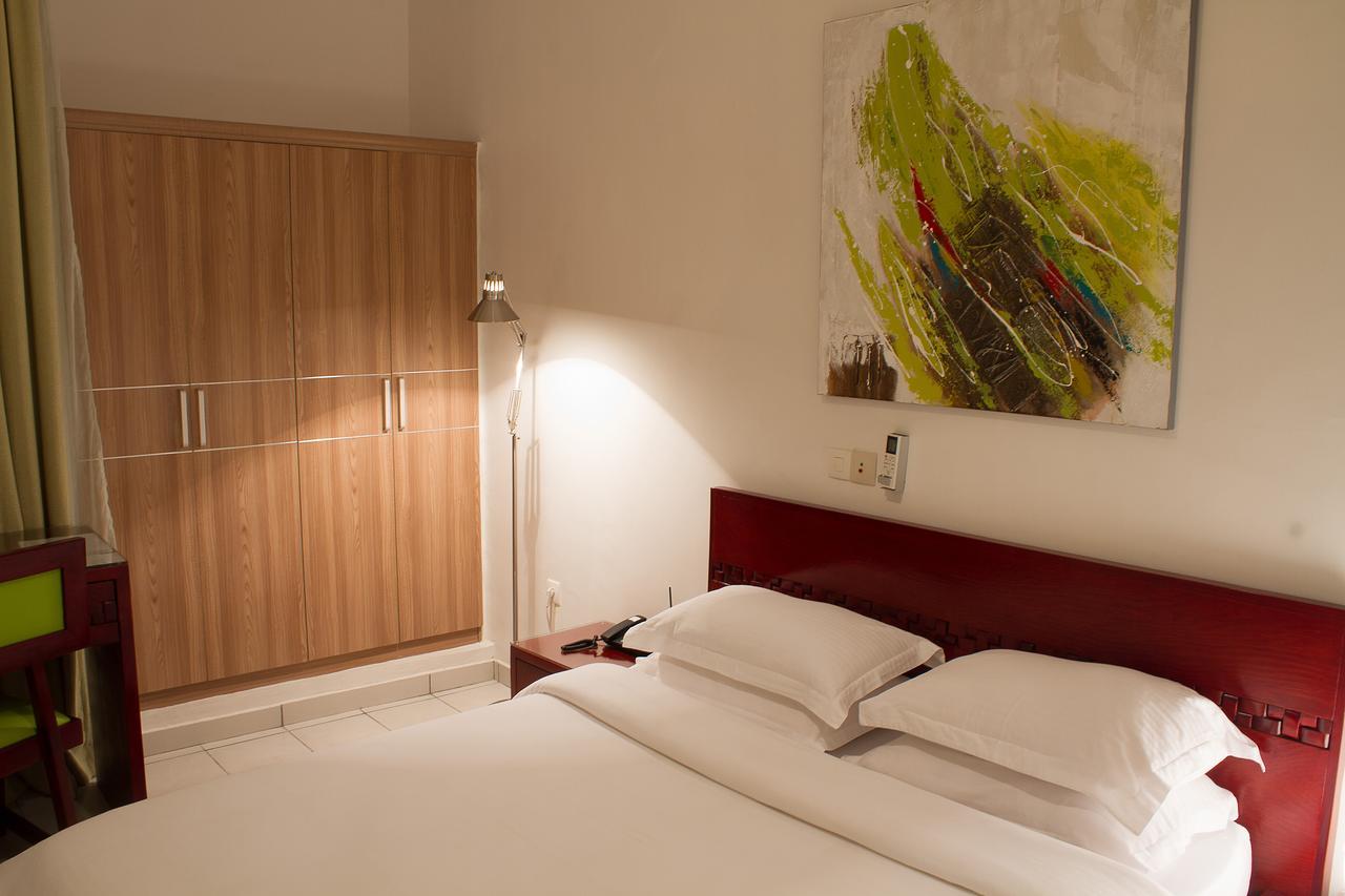 Hotel Le Vaisseau Abidjan Kültér fotó