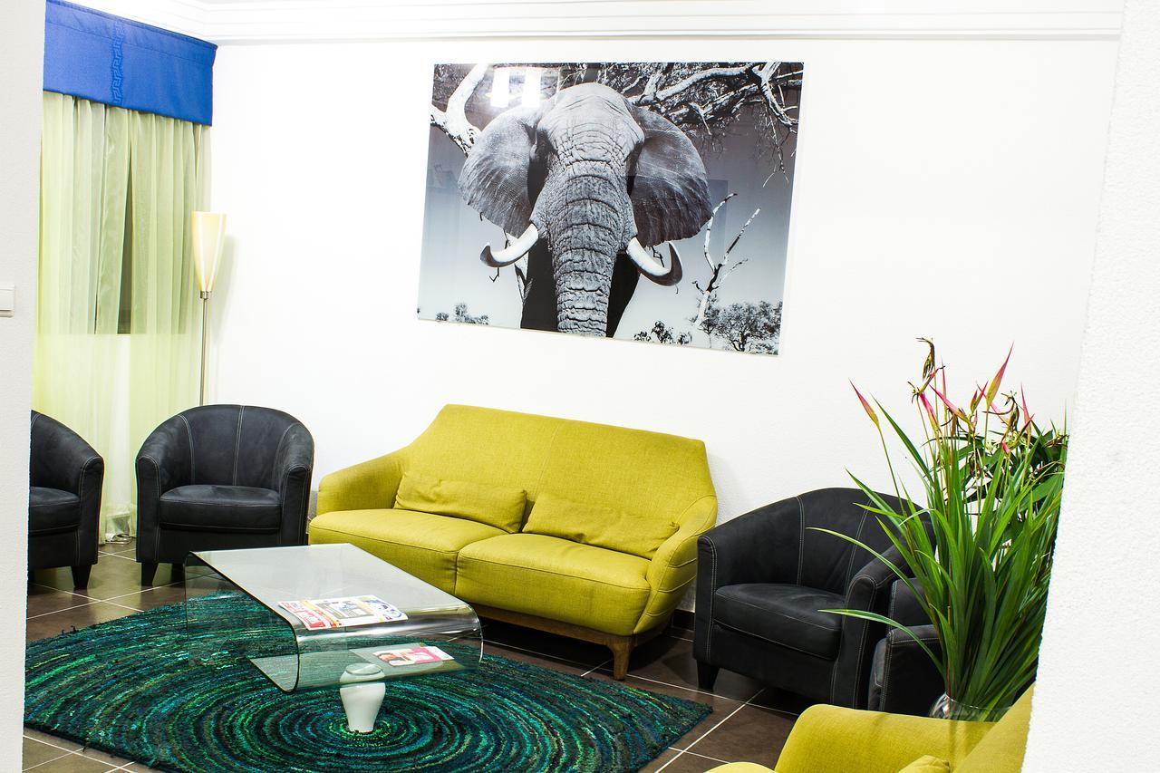 Hotel Le Vaisseau Abidjan Kültér fotó