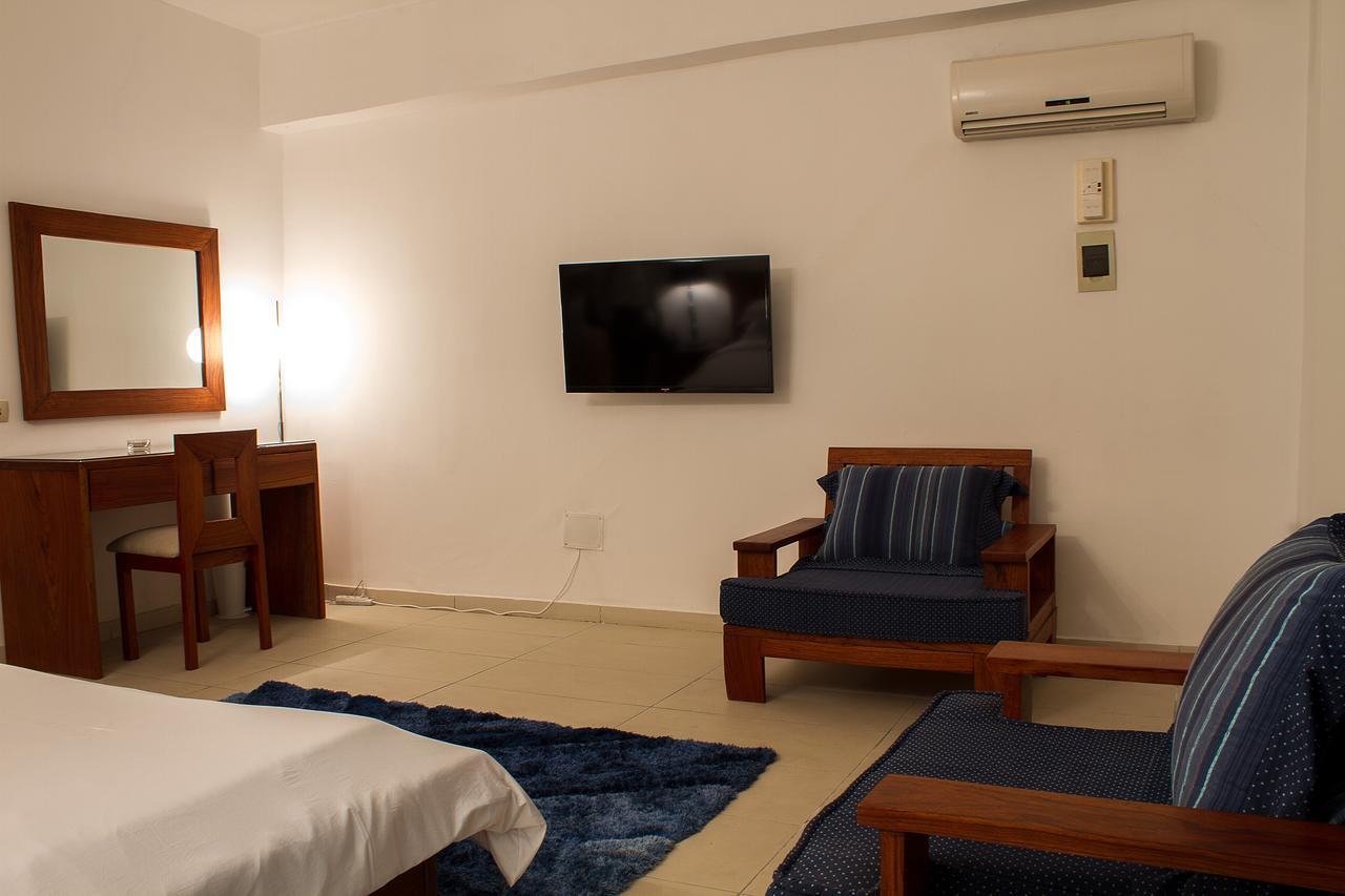 Hotel Le Vaisseau Abidjan Kültér fotó